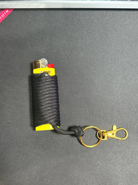 Portachiavi EDC paracord type III con accendino bic maxi incluso